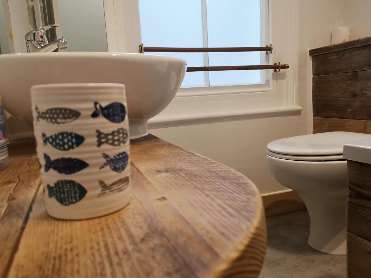 Coastal Escape Sandgate Фолкстон Екстериор снимка