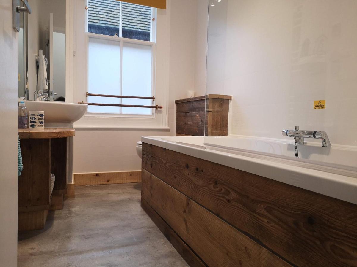 Coastal Escape Sandgate Фолкстон Екстериор снимка